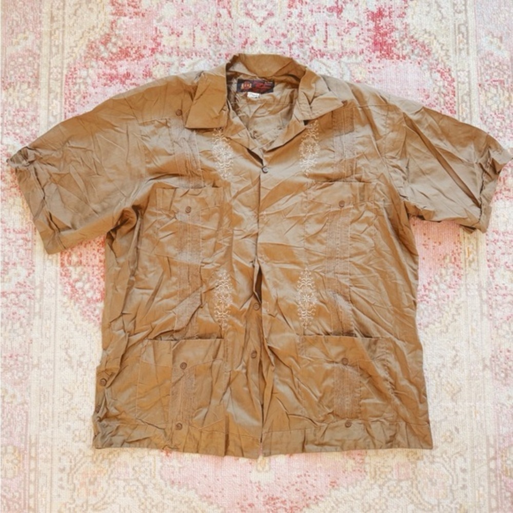 Tony Guayabera, Men's Vintage Brown Short Sleeve T-Shirt